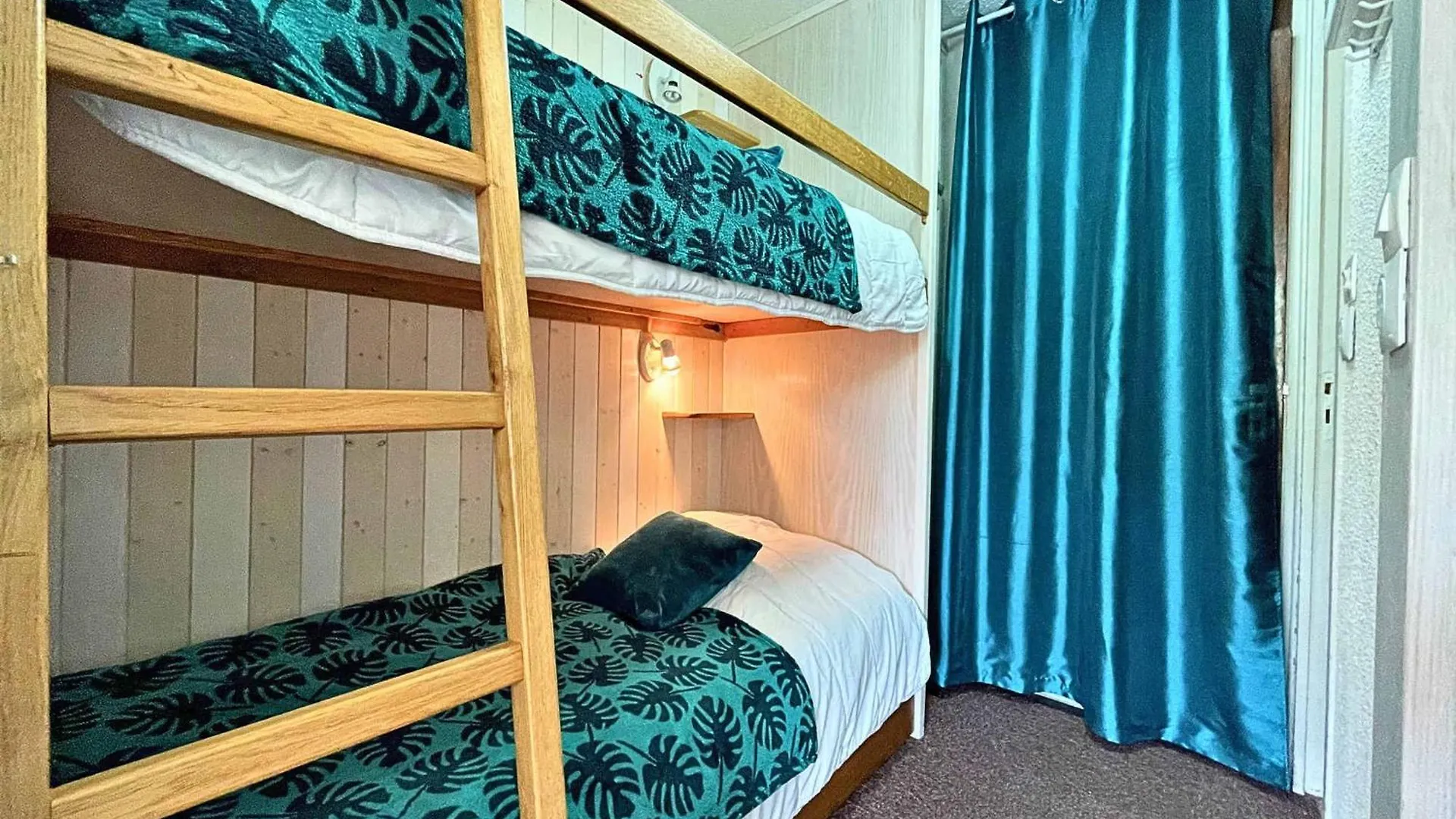 Studio Cosy Au Pied Des Pistes Avec Balcon Ensoleille - Les Menuires - Fr-1-452-383 Saint-Martin-de-Belleville 0*,